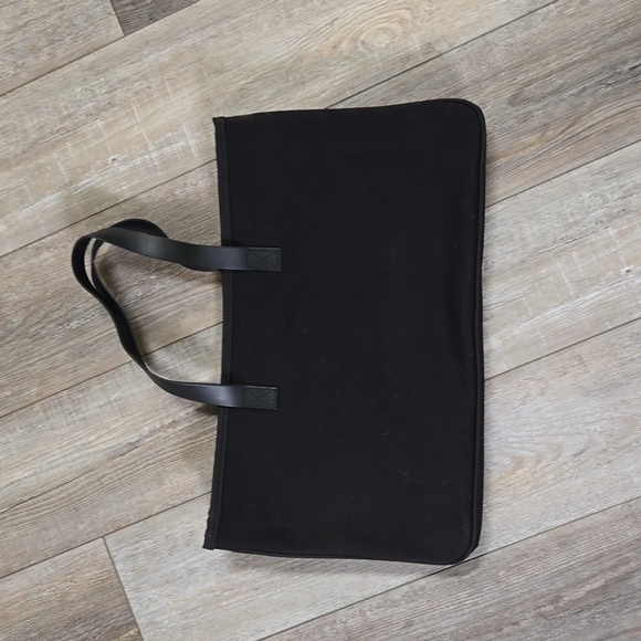 Santa Barbara Tote Dog Mom Black - Picture 6 of 9